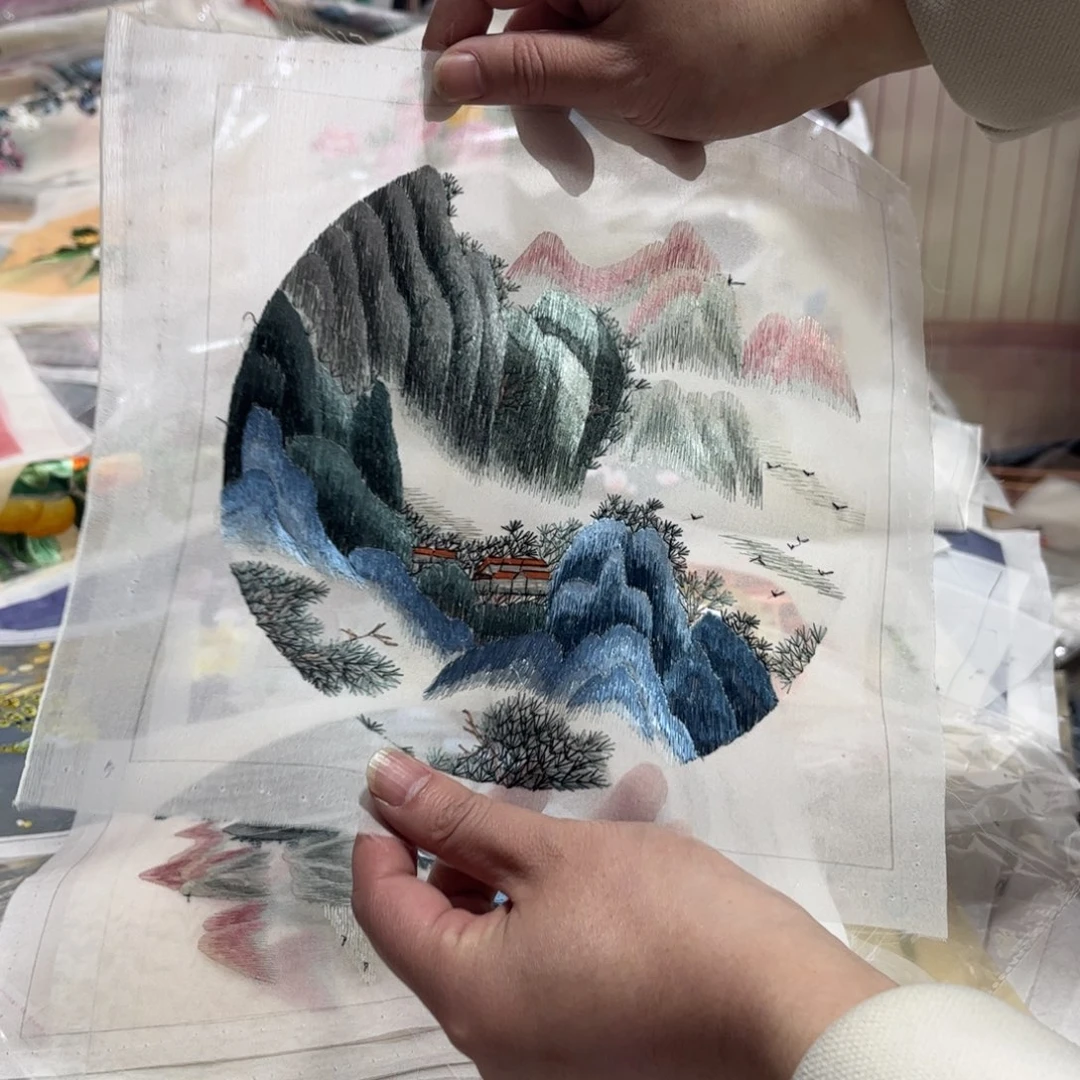 刺绣纯手工制作的一款