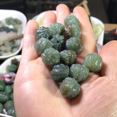 手链未镶嵌和田玉（糖玉）喔*。