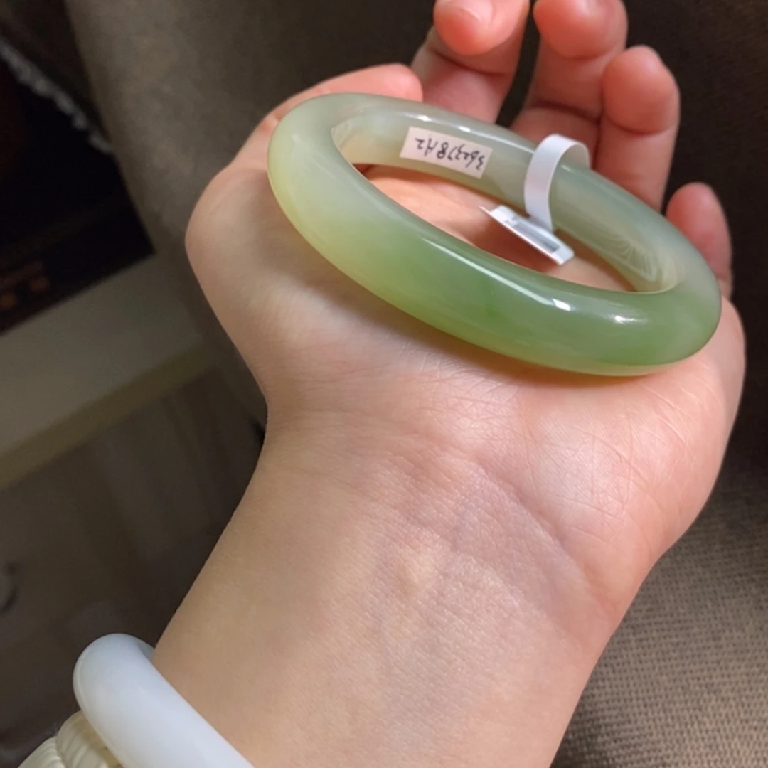 【闪购商品】和田玉手镯未镶嵌