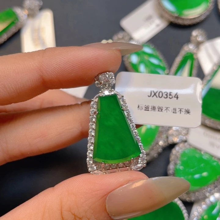 【闪购商品】翡翠银S925镶嵌颈饰?****?翡翠