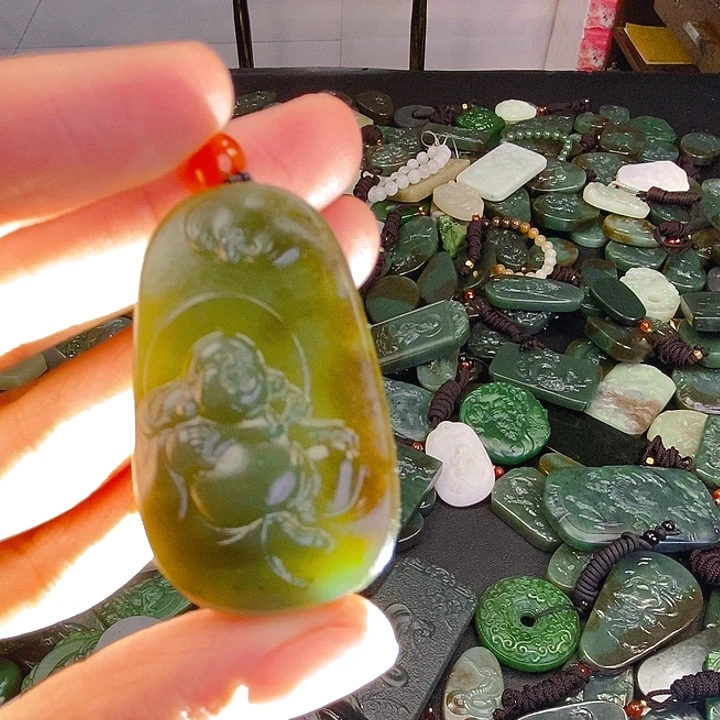 颈饰未镶嵌和田玉