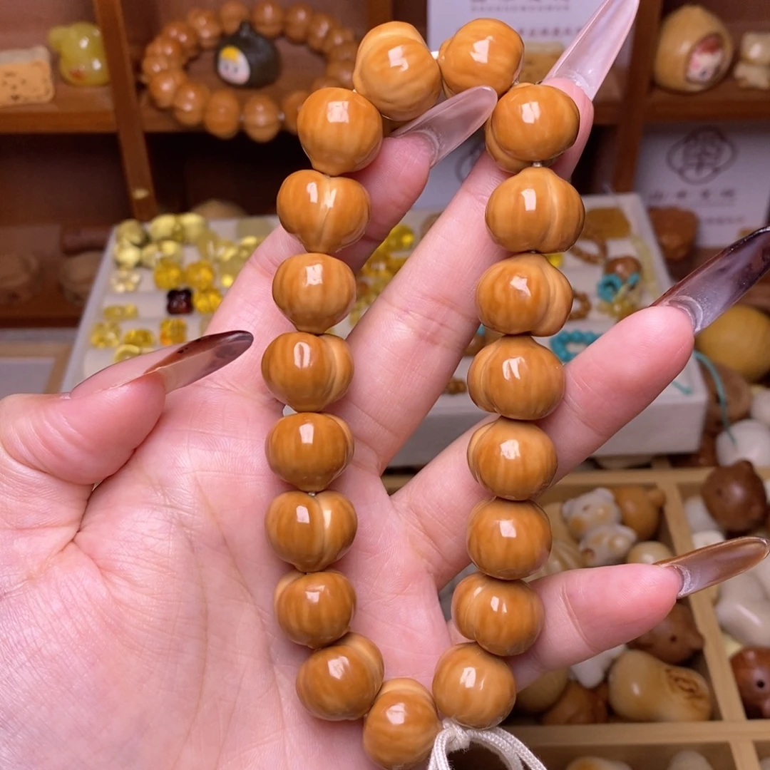 吊坠猴头核桃蜜桃臀手持