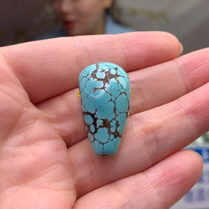 月***半未镶嵌绿松石原矿