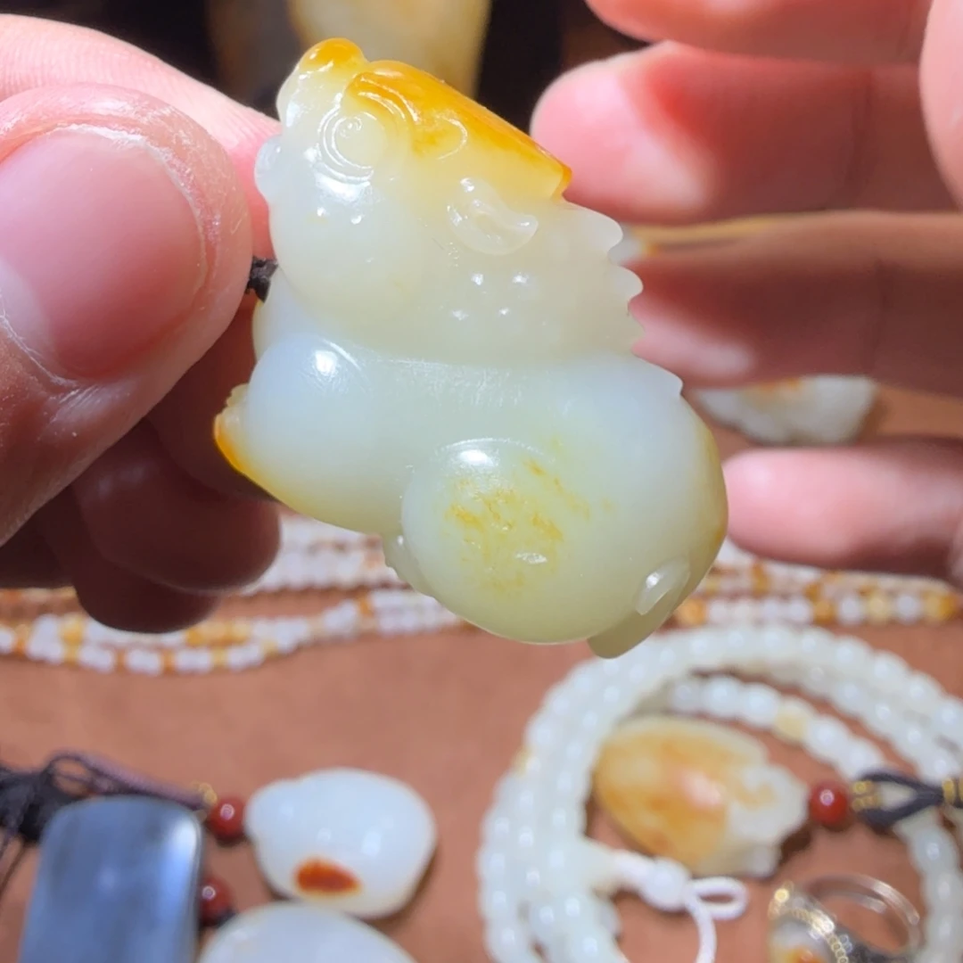 和田玉未镶嵌笔搁