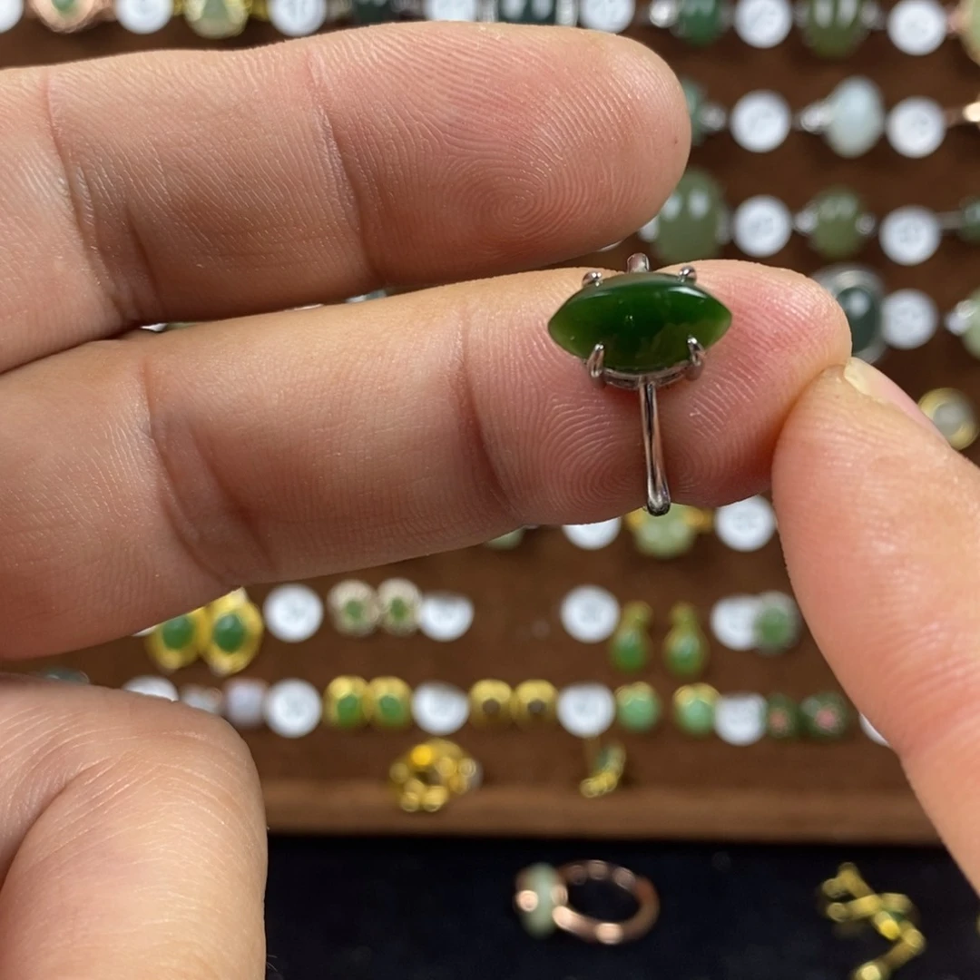 和田玉（碧玉）戒指合金