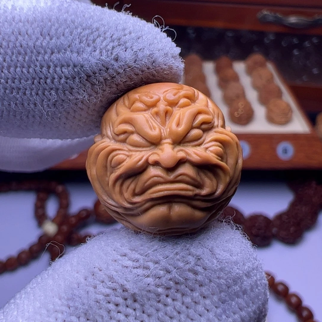 猴头核桃把件精工六目18