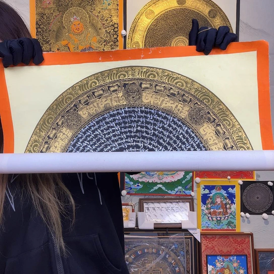 卷轴画纯手绘唐卡六字真言50厘米左右