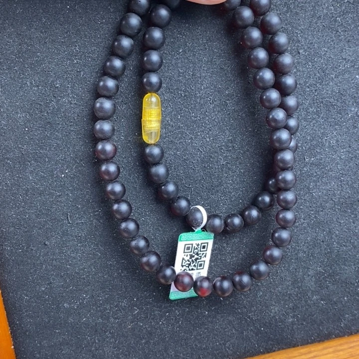 未镶嵌琥珀珠宝奇石