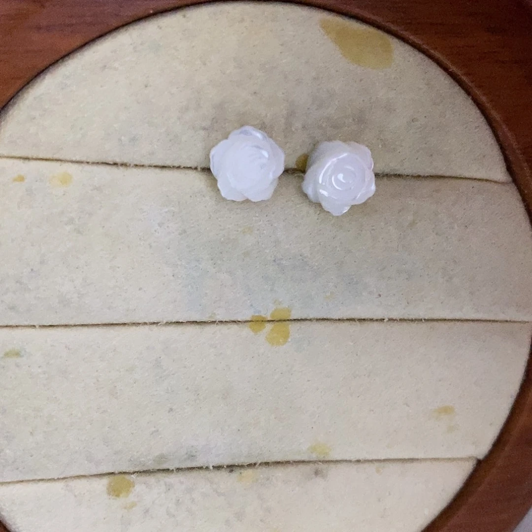 银S925镶嵌耳饰淡水珍珠