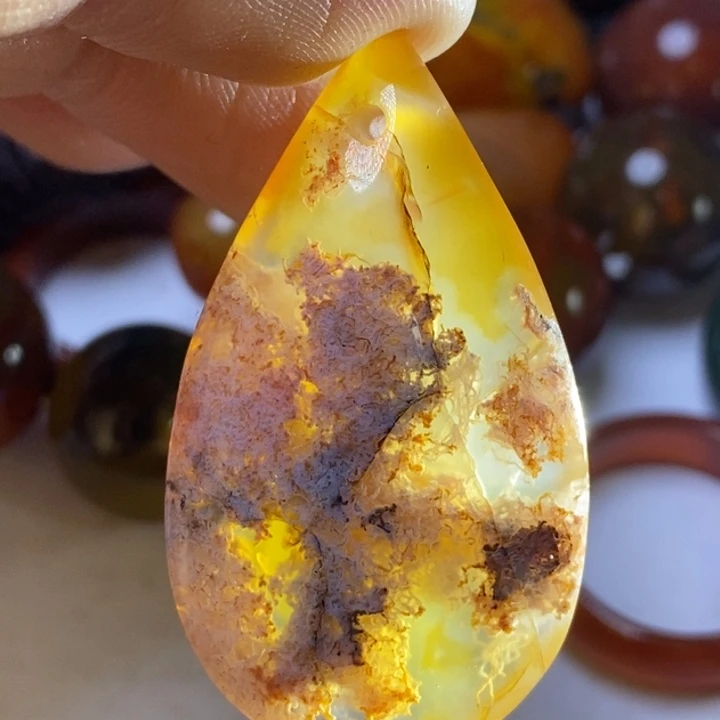 玛瑙/玉髓颈饰未镶嵌