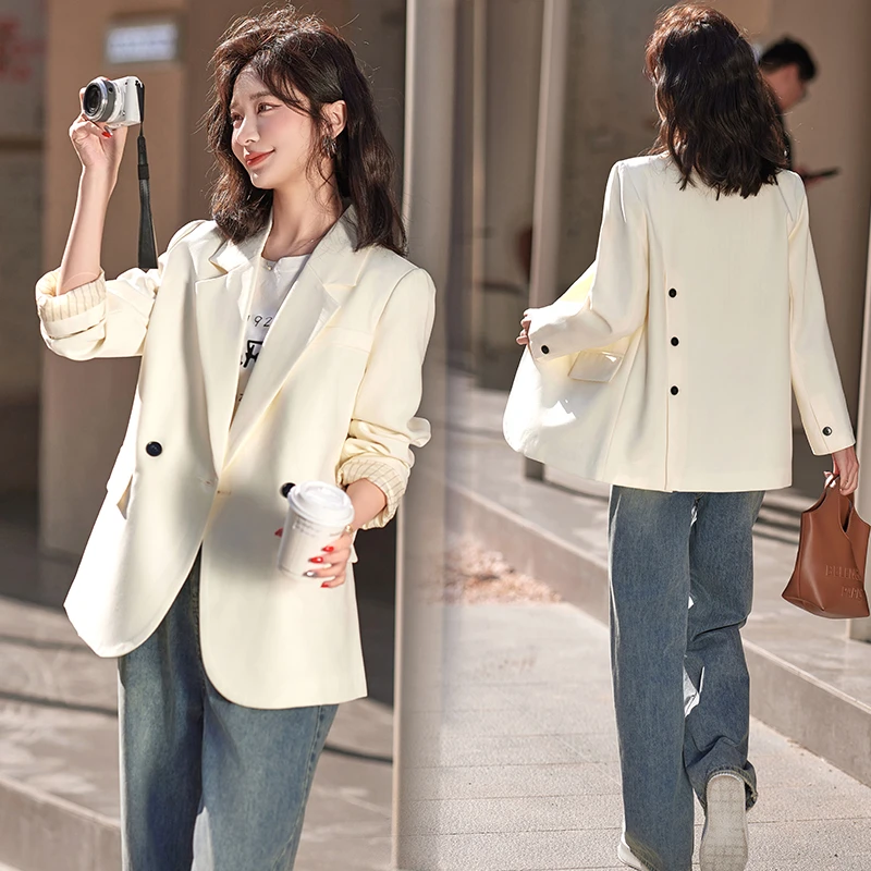 2024秋季新款休闲西装后背三粒扣西装外套现货