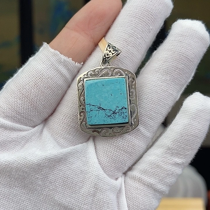 未镶嵌绿松石珠宝奇石