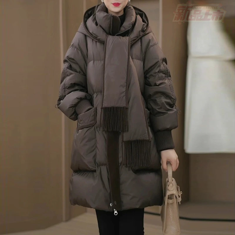 白鸭绒羽绒服女冬季2025新款爆款时尚加厚百搭妈妈带围巾保暖外套