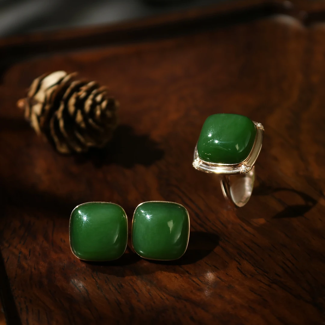 凰一品 高阶版辣绿碧玉套装18K