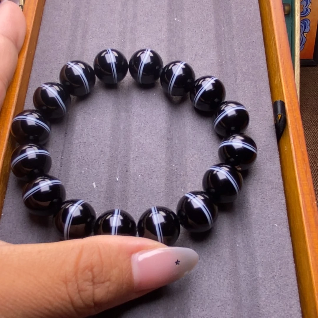 晓***玛瑙/玉髓颈饰未镶嵌