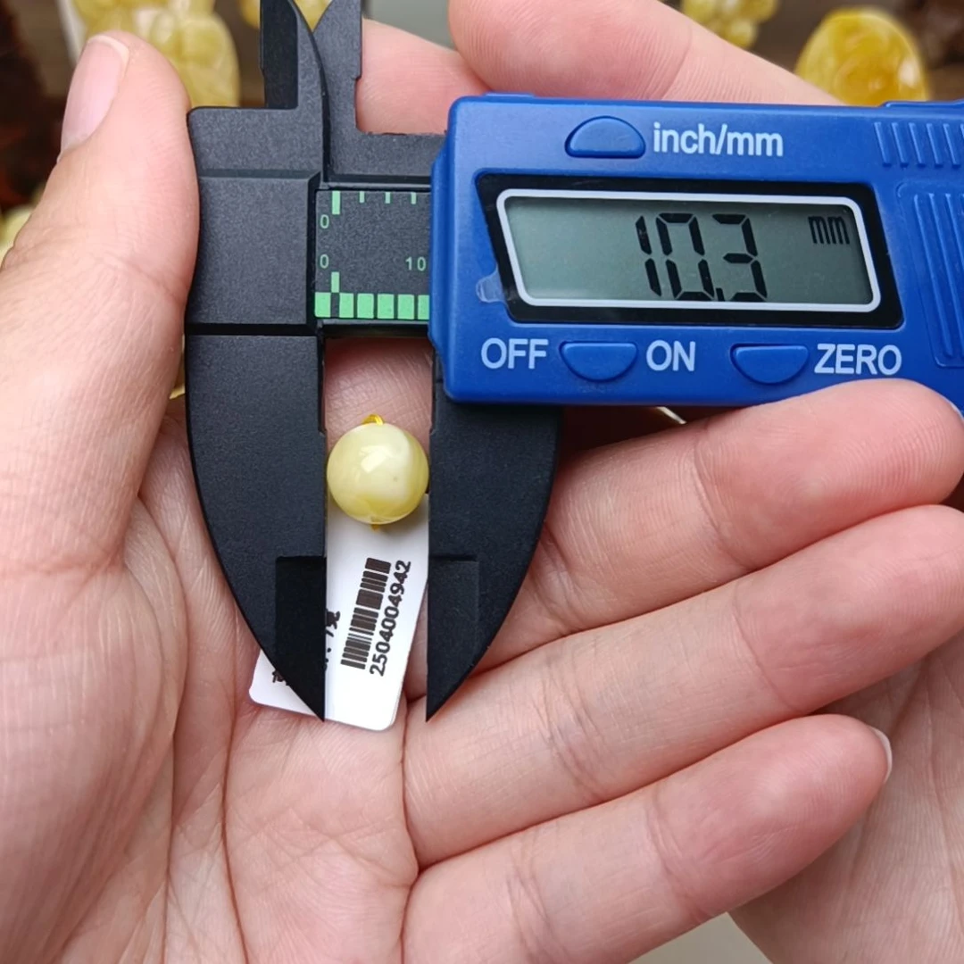 未镶嵌蜜蜡裸石自***缘10.3圆珠