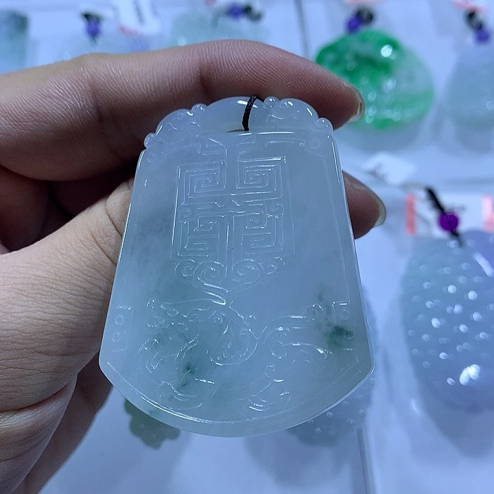 翡翠未镶嵌颈饰天然翡翠A货吊坠