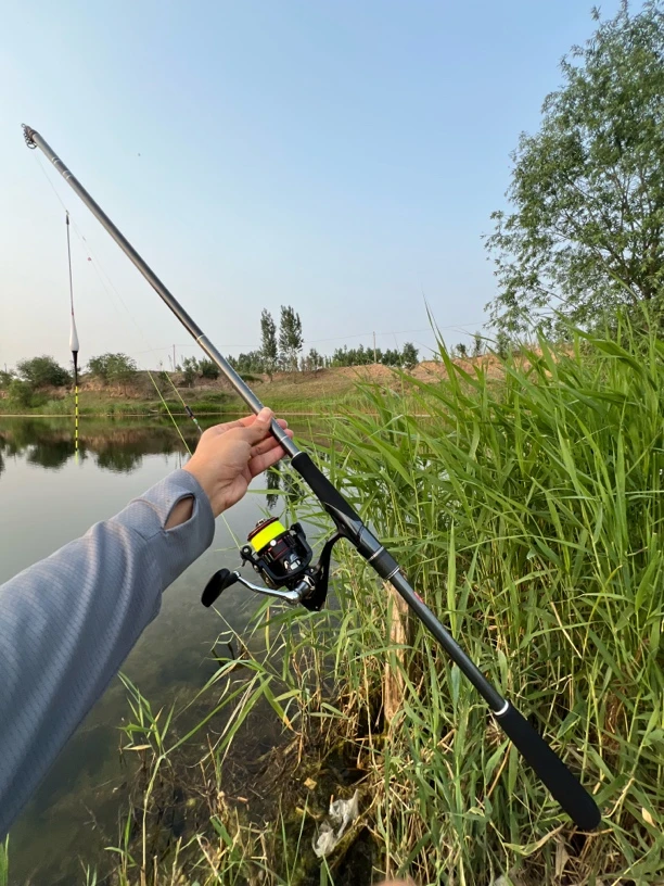 奎龍闪灵综合滑漂矶钓竿高碳超轻超细适用于淡海水域