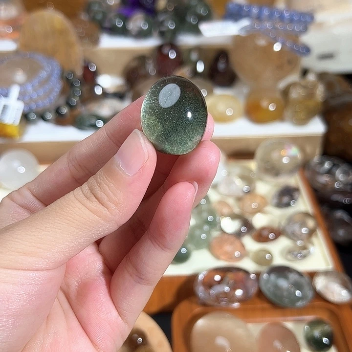 请***辰颈饰水晶未镶嵌11111111111