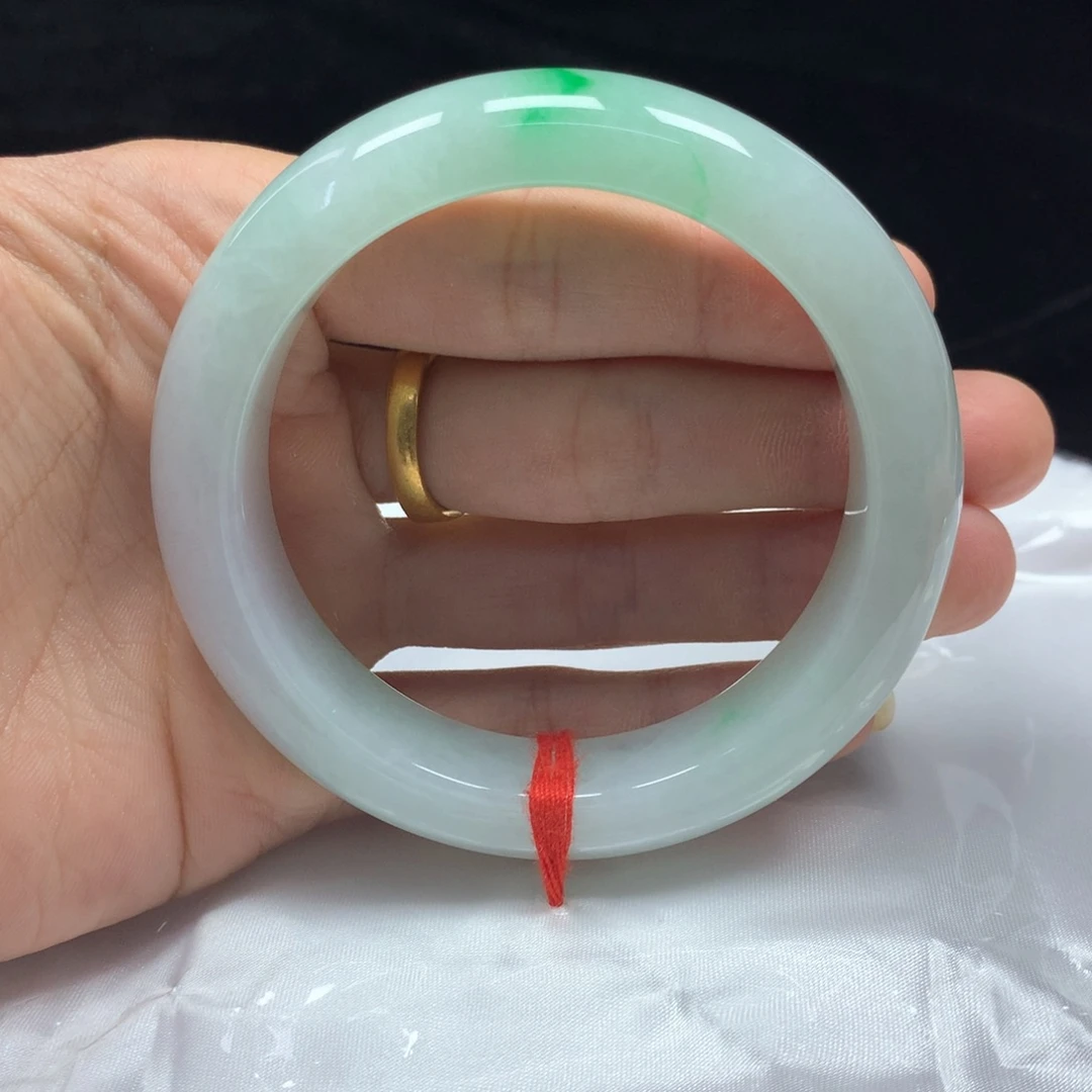 翡翠未镶嵌手镯（圆镯）58