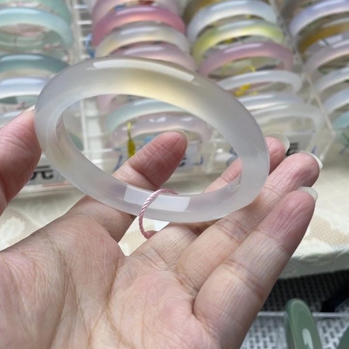玛瑙/玉髓未镶嵌手镯56圈口