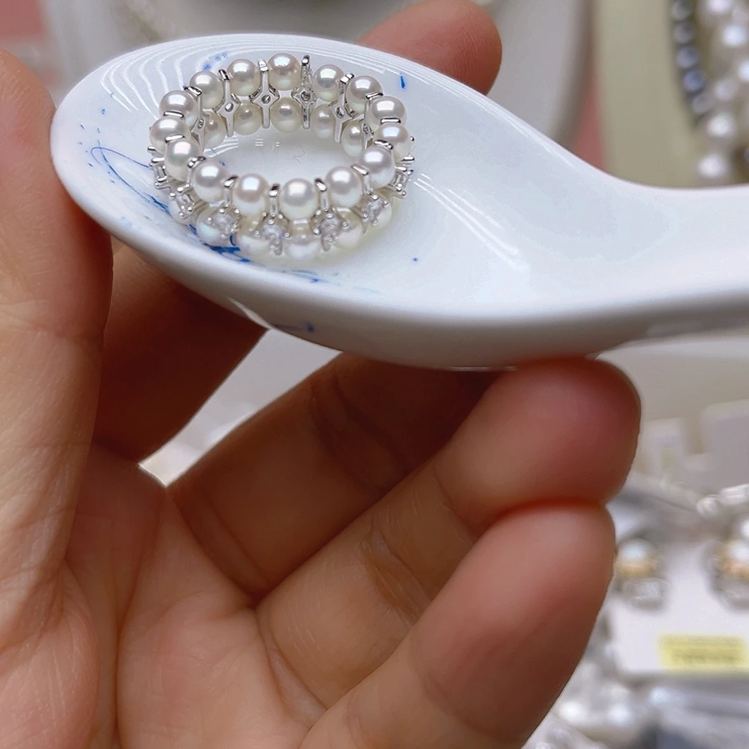 淡水珍珠吊坠或者耳钉未镶嵌