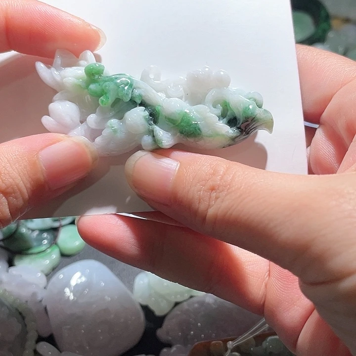 颈饰未镶嵌翡翠天