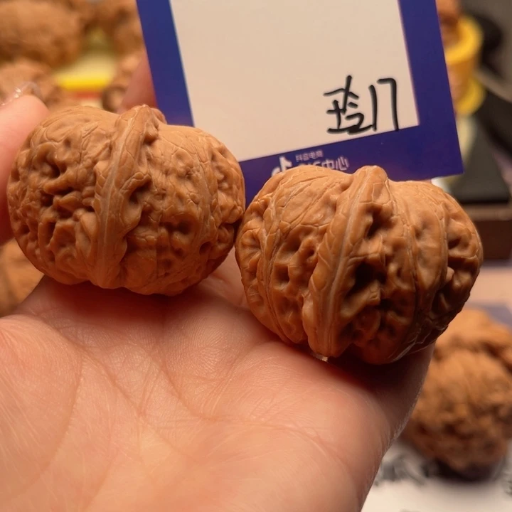 吊坠文玩核桃ㅤ***行文玩核桃17