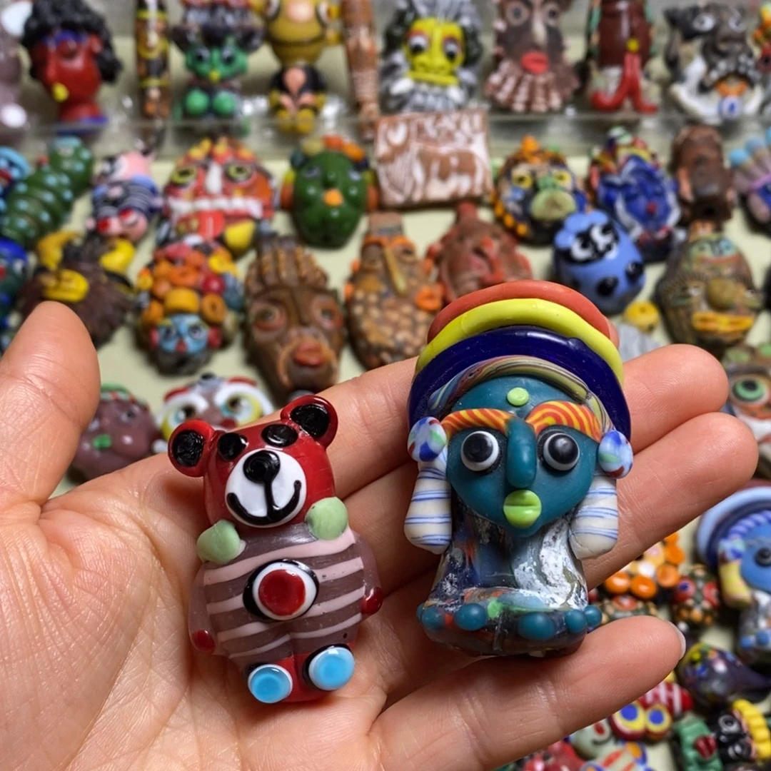 琉璃颈饰瑕疵娃2个不退换