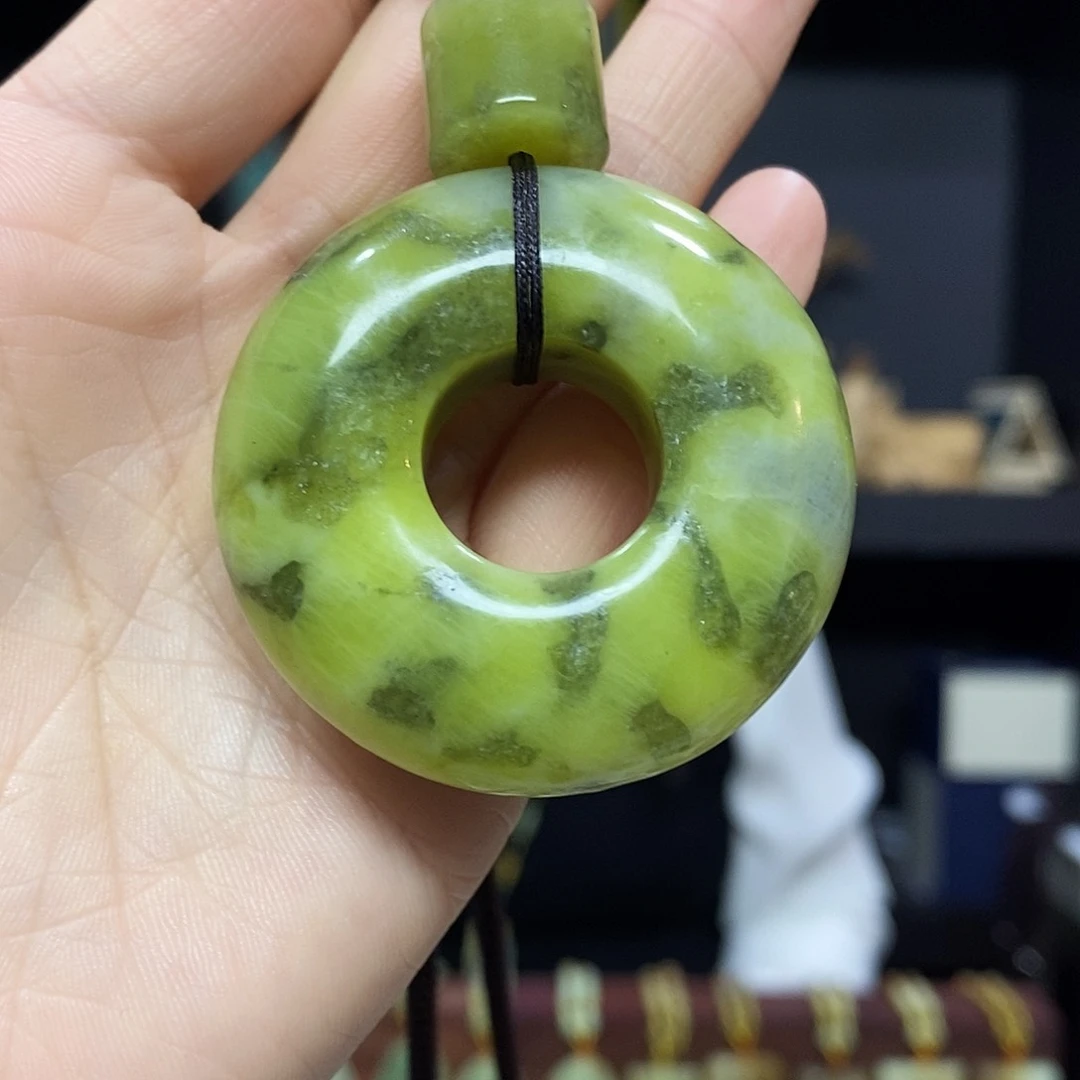 岫玉挂件手链未镶嵌