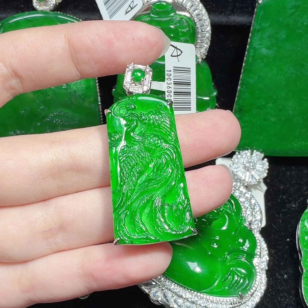 翡翠未镶嵌颈饰天然A货翡翠