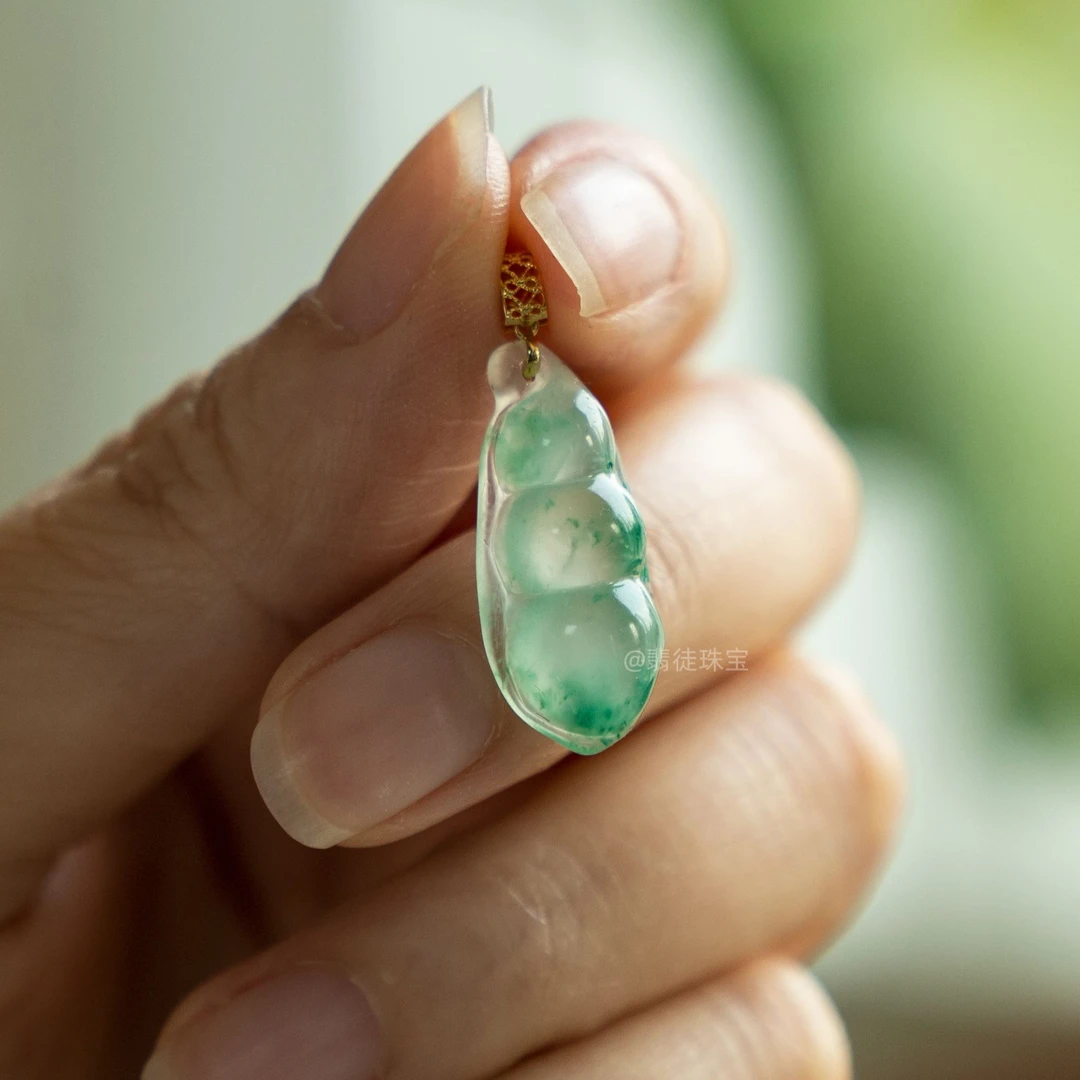 【冰毛豆】天然玉石非洲翠豆子18K金吊坠独龙玉-产品多样性发其一