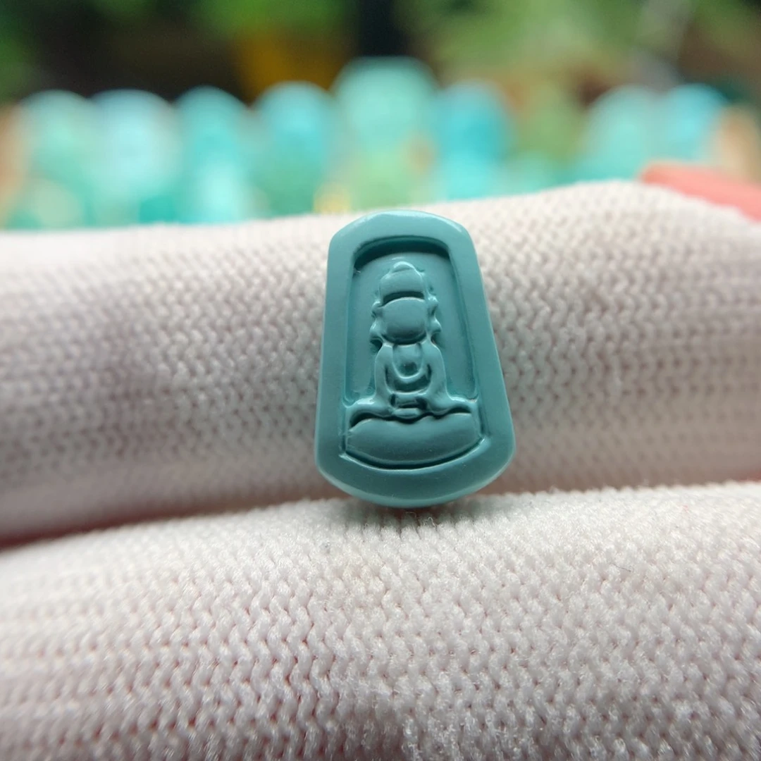 绿松石配饰未镶嵌