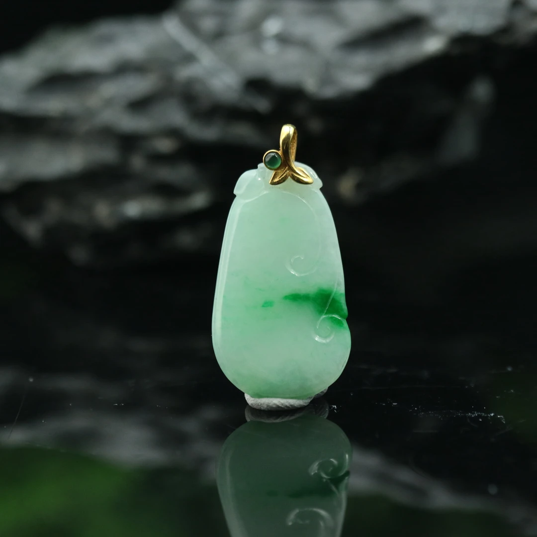 2天然缅甸翡翠A货18k如意/300249/上海嘉禾拍卖