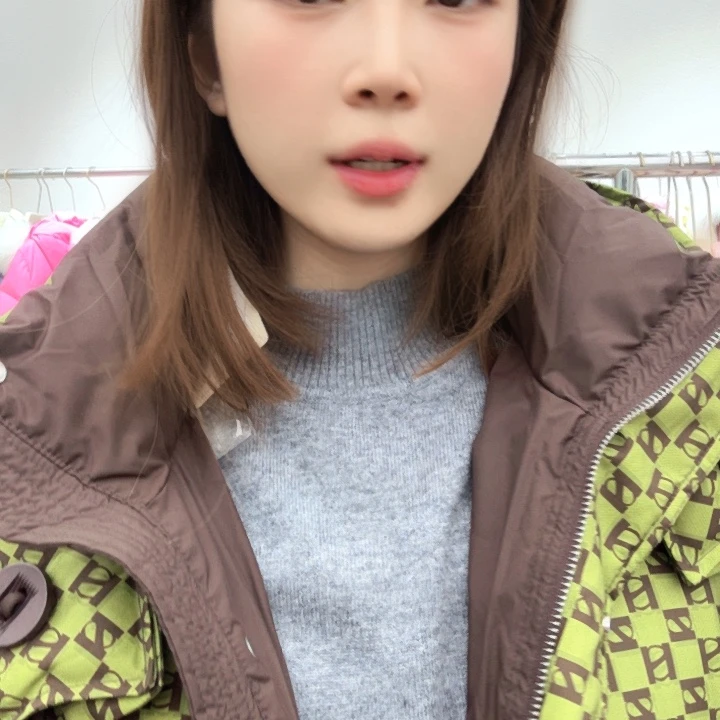 じ***盈芮娜依莲芮娜依莲