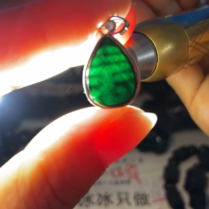 翡翠银S925镶嵌颈饰水滴墨翠