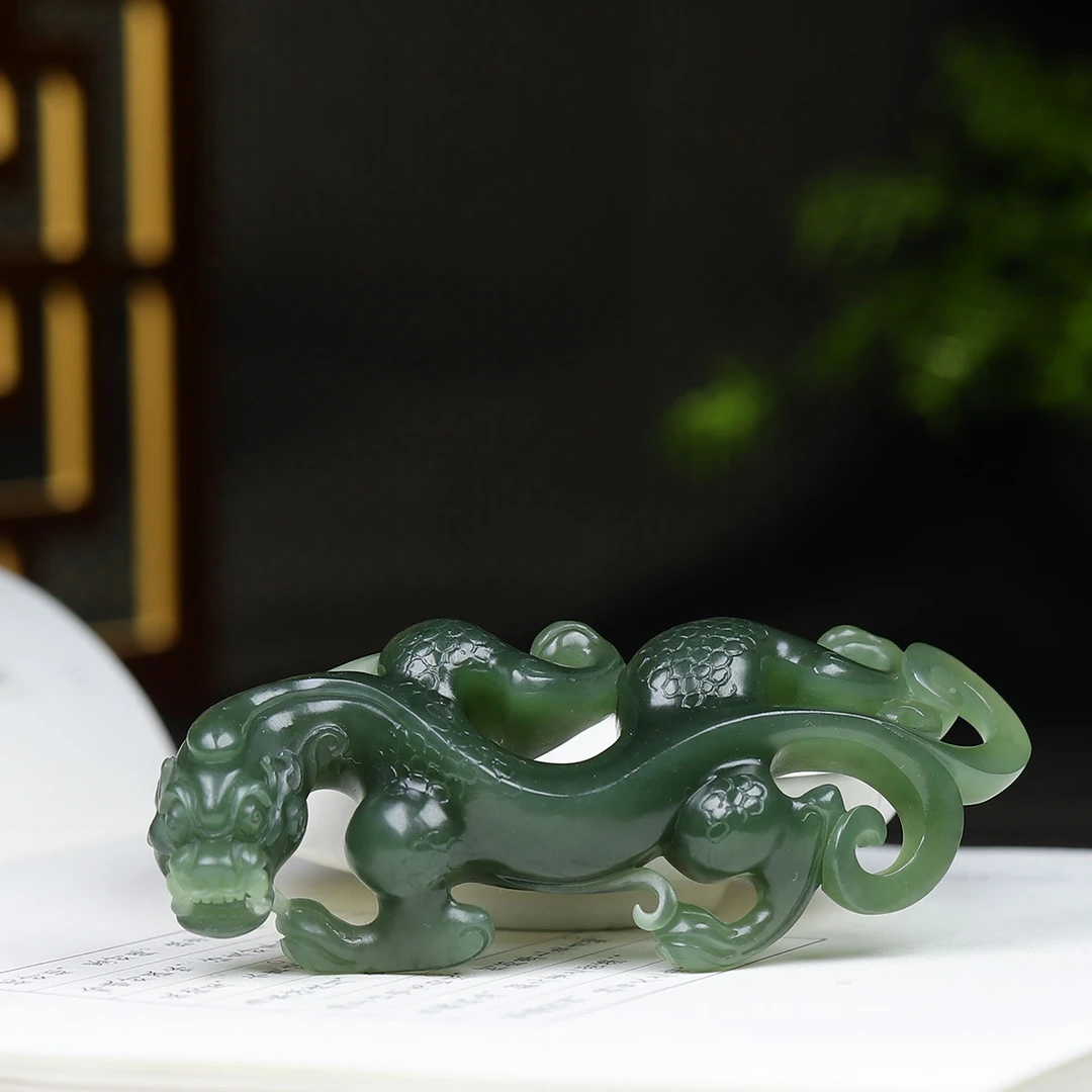 121348和田玉湖水绿貔貅把件