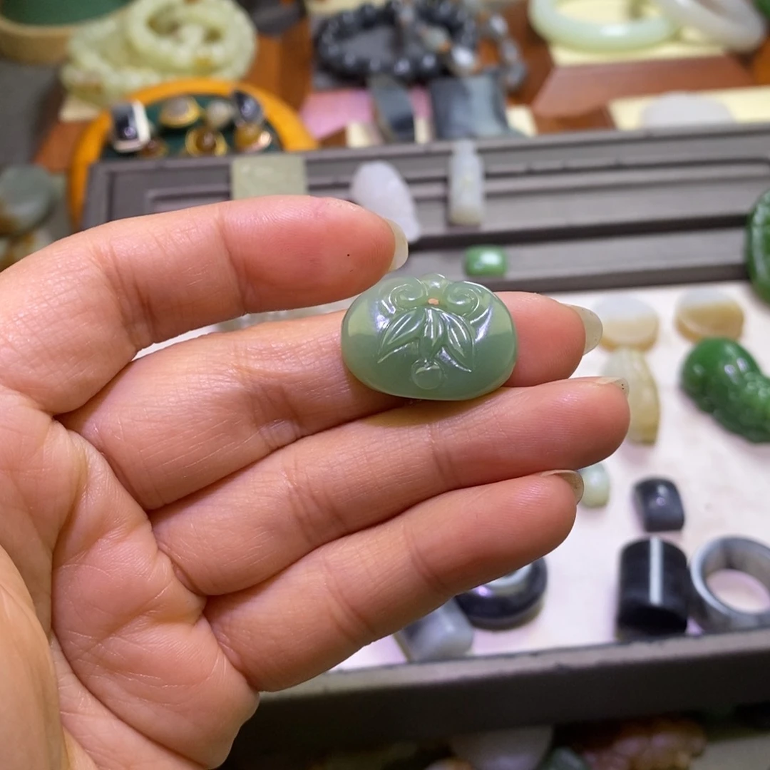 和田玉颈饰未镶嵌琳*