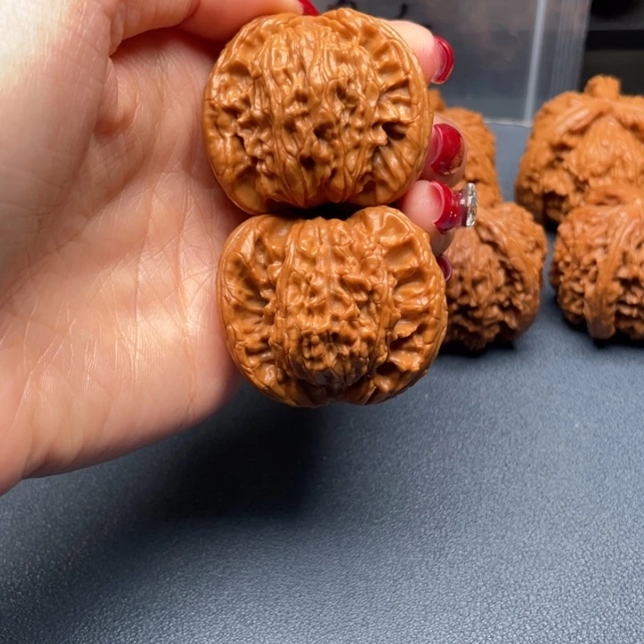 文玩核桃吊坠蜡**新白狮子
