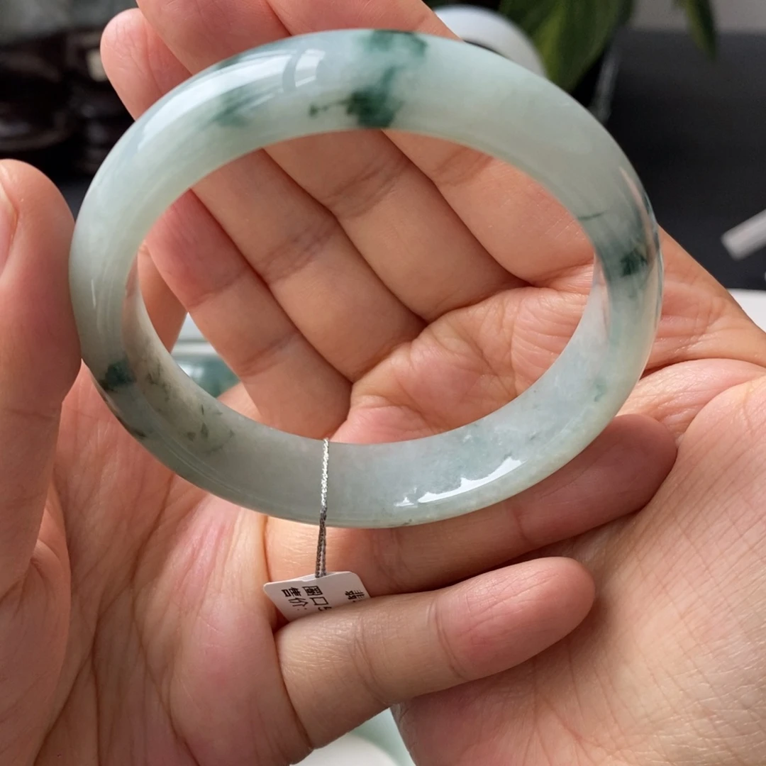 翡翠未镶嵌手镯天然
