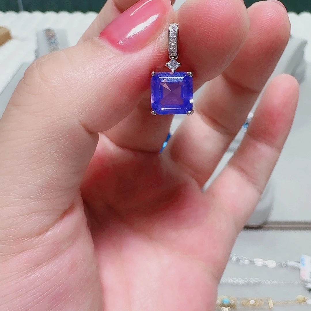 银S925镶嵌吊坠(不含链)水晶