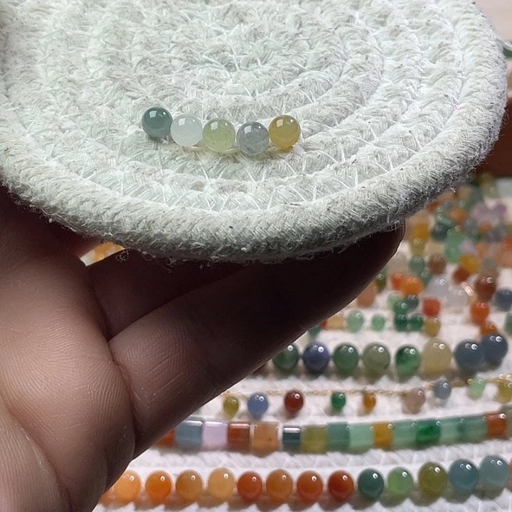 翡翠散珠未镶嵌定制翡翠卡5.7～6，一组