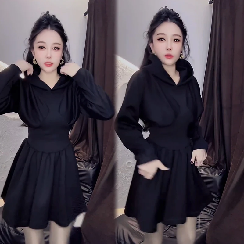2025秋冬新款时尚显瘦气质网红高档洋气女高级百搭宽松大码连衣裙