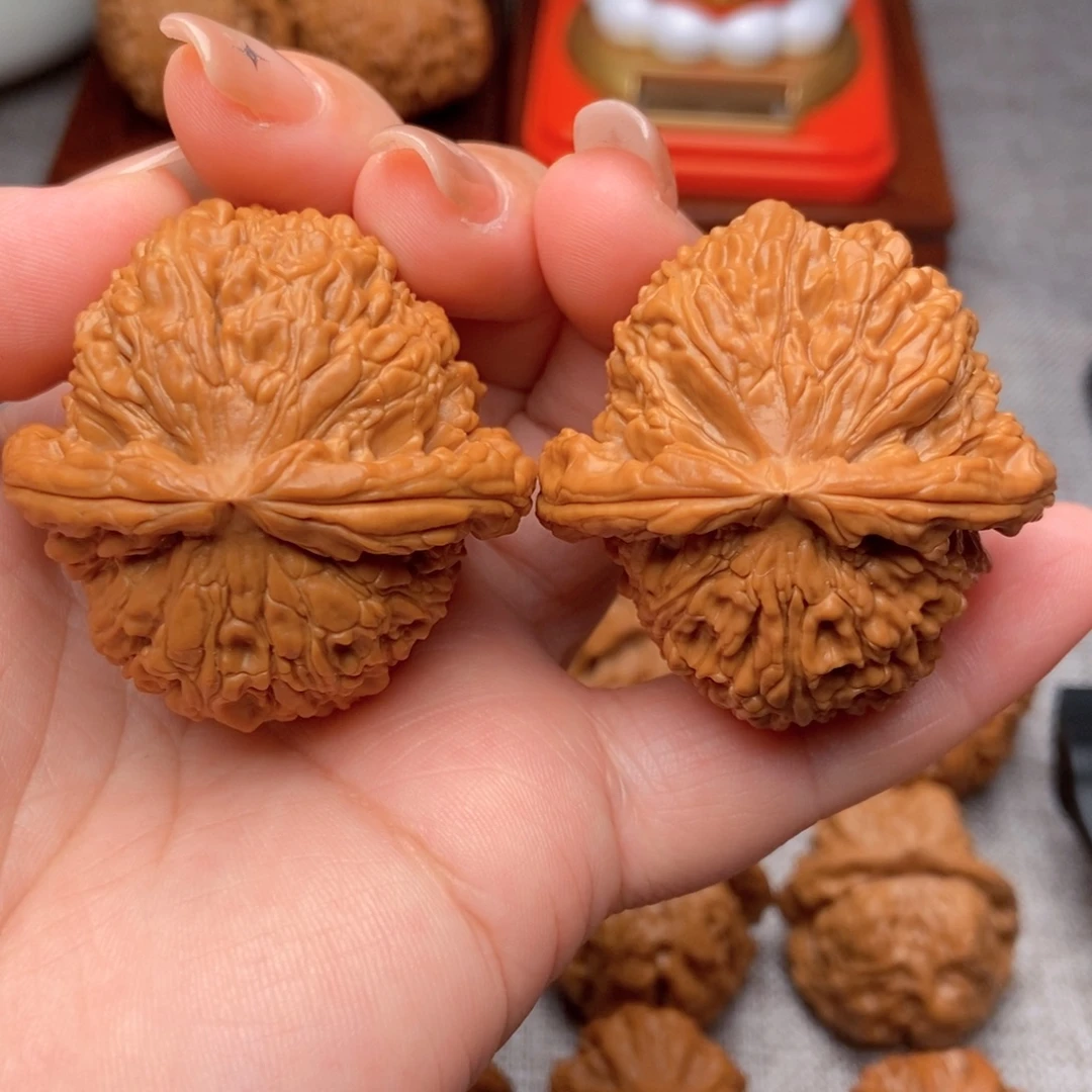 把件文玩核桃44.5全品绝配白狮子