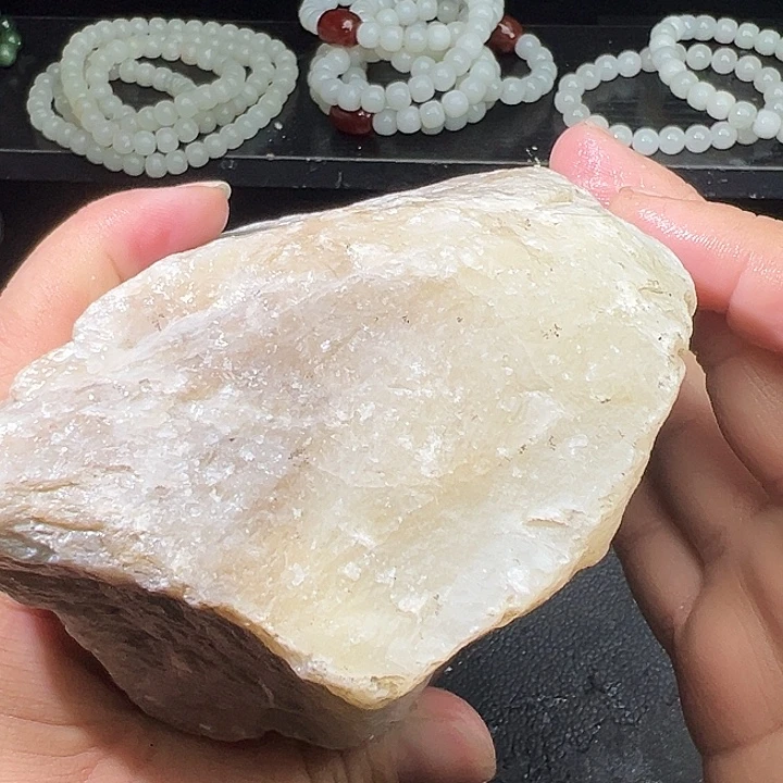 和田玉（糖玉）未镶嵌车挂