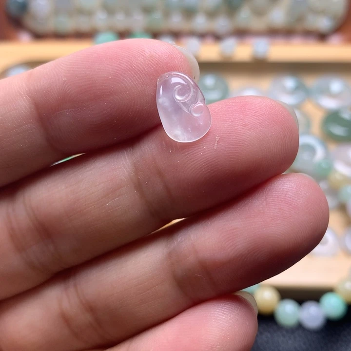 颈饰未镶嵌翡翠天然A货翡翠