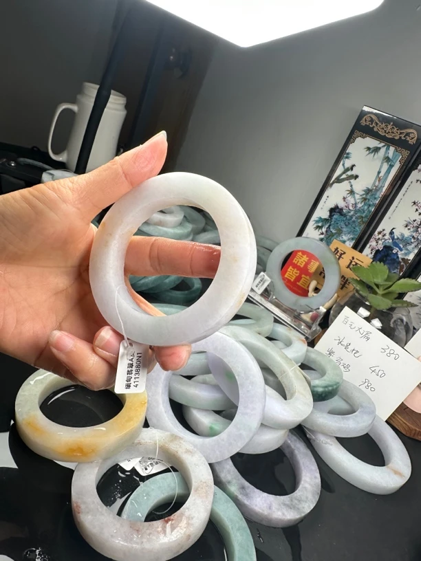 天然翡翠手镯A货定制