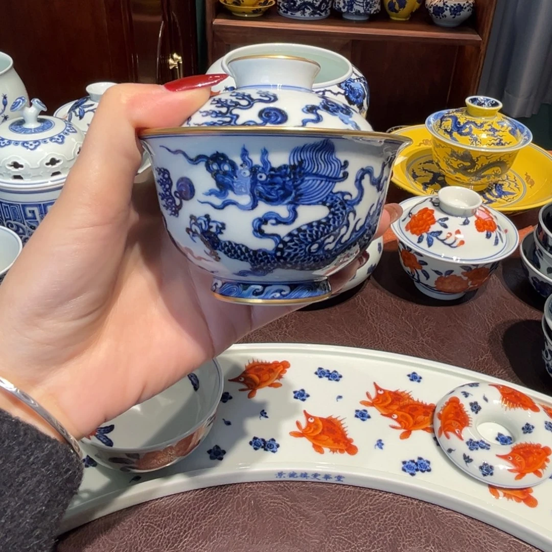 青花雯华堂手绘盖碗