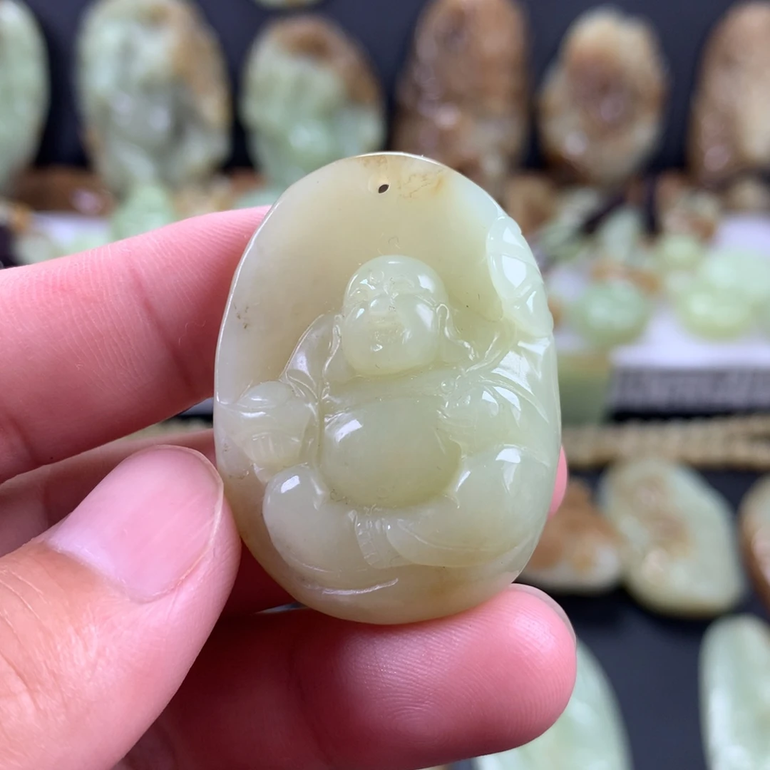 和田玉未镶嵌挂件