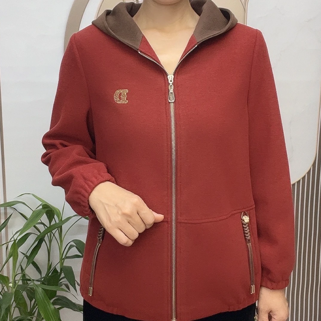 中老年妈妈新款连帽加厚拼色休闲洋气大码女士外套